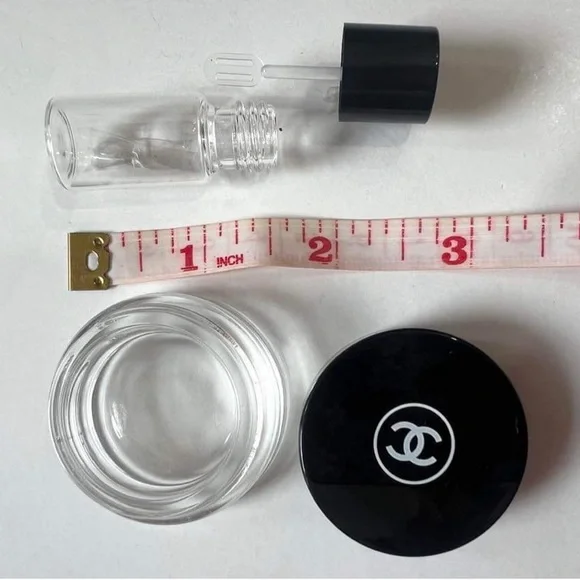 Chanel SUBLIMAGE Travel 8 Pieces Bundle  with SUBLIMAGE Pouch 6”x4.5” And Jars - Picture 11 of 16